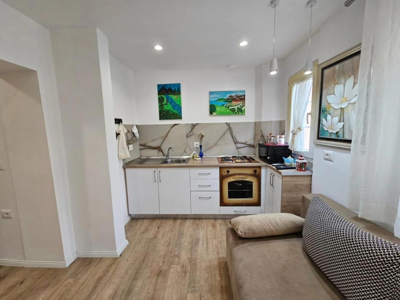 Alan Apartments 4 Myslym Shyri تيرانا المظهر الخارجي الصورة